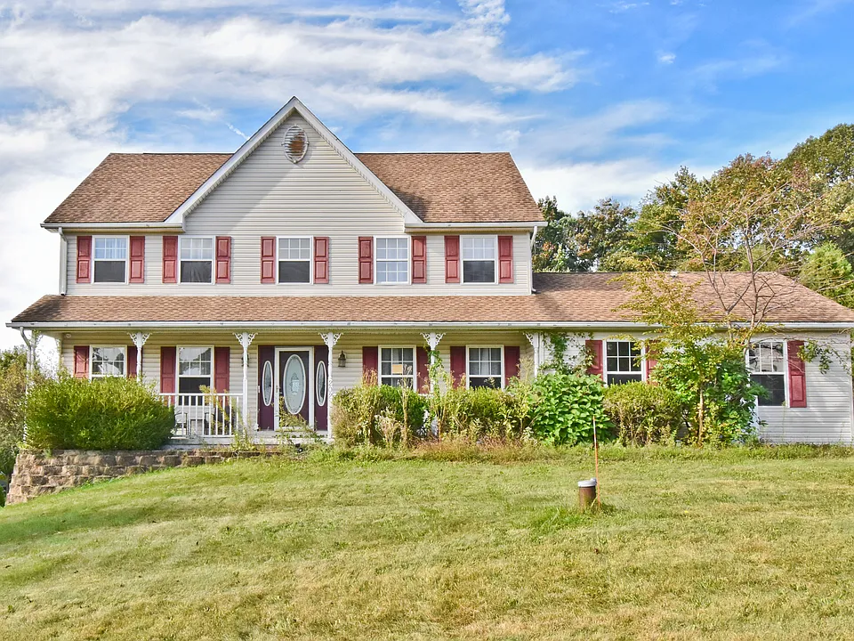 202 Stacia Way