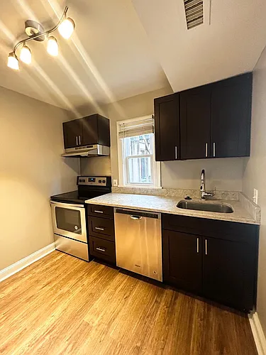 Franklin Court Apartments Photo 1