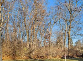 53082 Summer Breeze Dr, South Bend, IN 46637