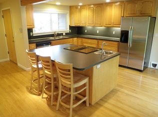 3230 214th St SW, Lynnwood, WA 98036
