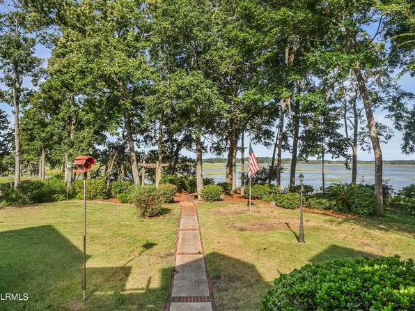 2602 Dover Ln, Beaufort, SC 29902