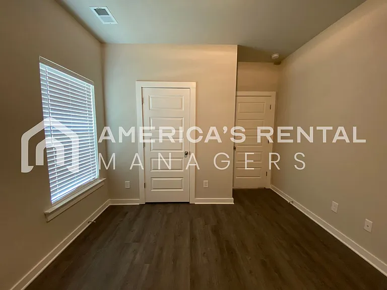 510 Ridge View Cir — Photo 16