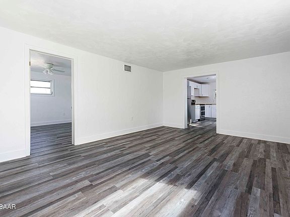 4th image of 259 14th St