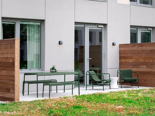 30-77 Vernon Boulevard image 1 of 15