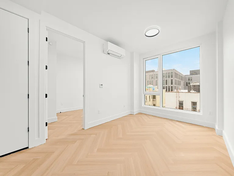 34-16 38th St #1408 — Photo 5