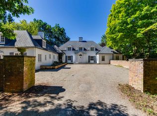 1776 Shore Acres Dr, Lake Bluff, IL 60044