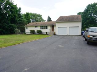 29 Clintonville Rd, Northford, CT 06472