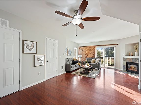 4th image of 31900 104th Ave SE #201