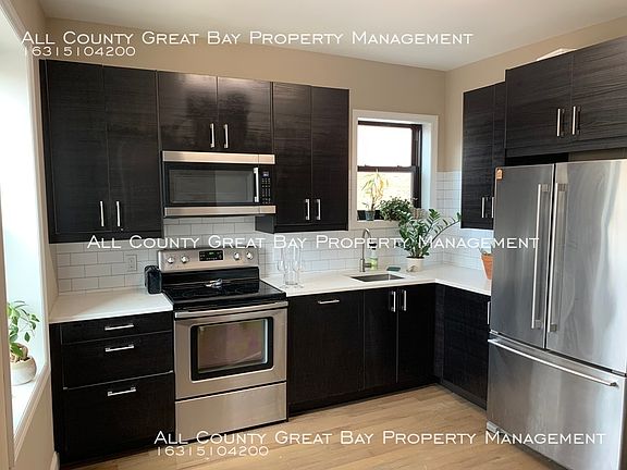 2nd image of 253 Main St #1A