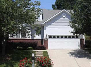 2005 Heritage Pines Dr, Cary, NC 27519