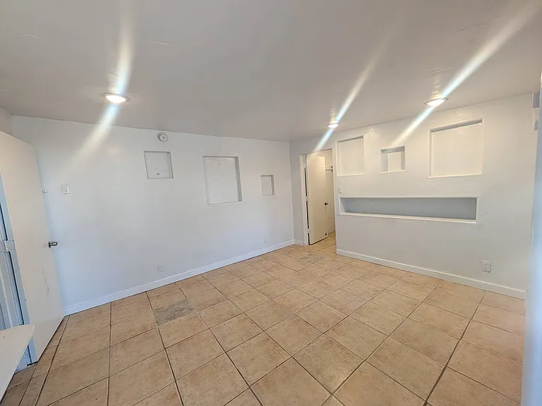 4574 E Lester St — Photo 7