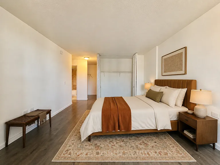 909 Logan St #9ER — Photo 2