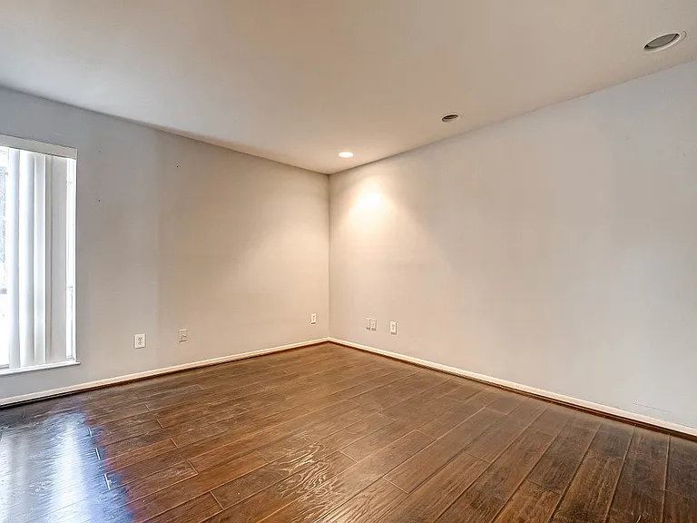 3910 McDuffie — Photo 47
