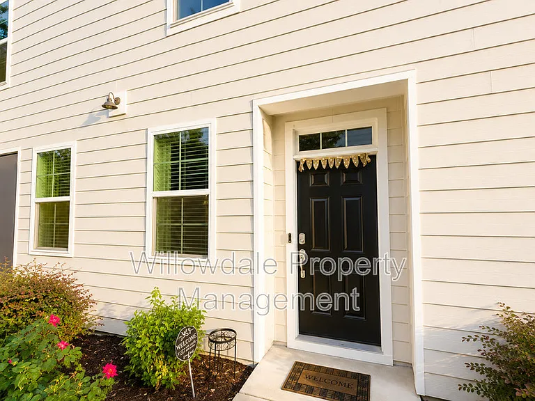 203 Gremar Dr — Photo 4