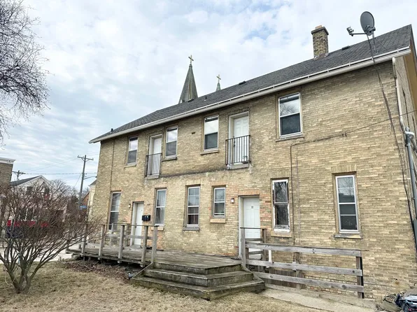 2016 Marshall Street Triplex, 2016 Marshall St #A, Manitowoc, WI 54220