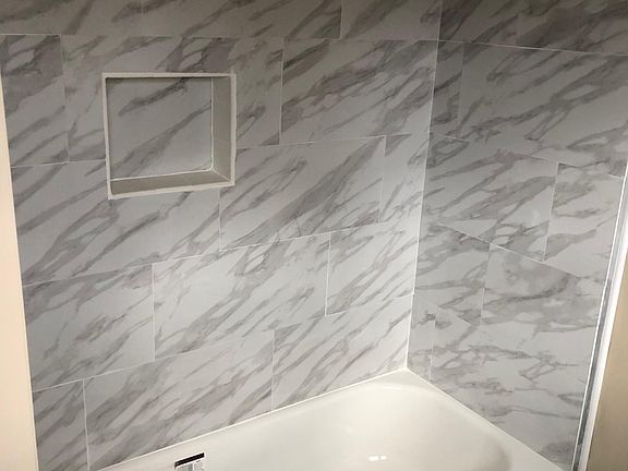 3rd image of 102 W Broad St #1