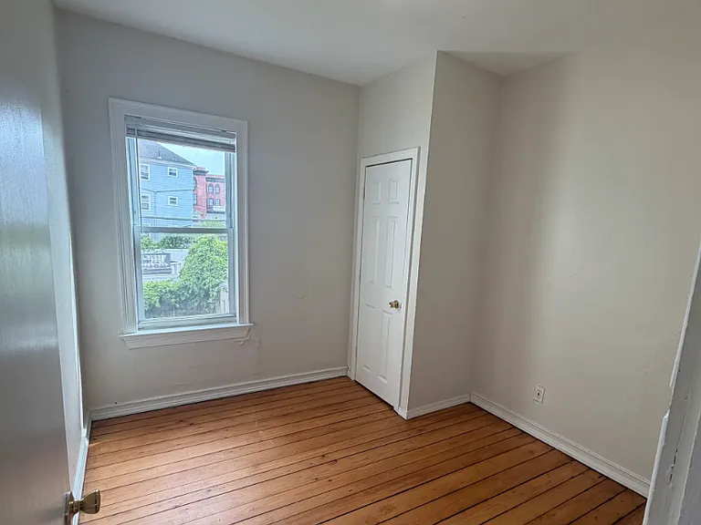 255 Fountain St, Unit 2 Fall River, MA 3 Bedrooms 1 Bathroom — Photo 28