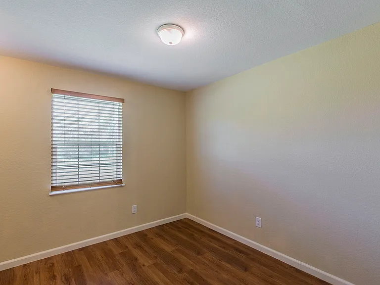 310 S Jena St — Photo 10