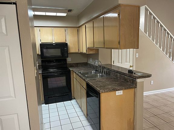 4th image of 2411 Nugget Ln