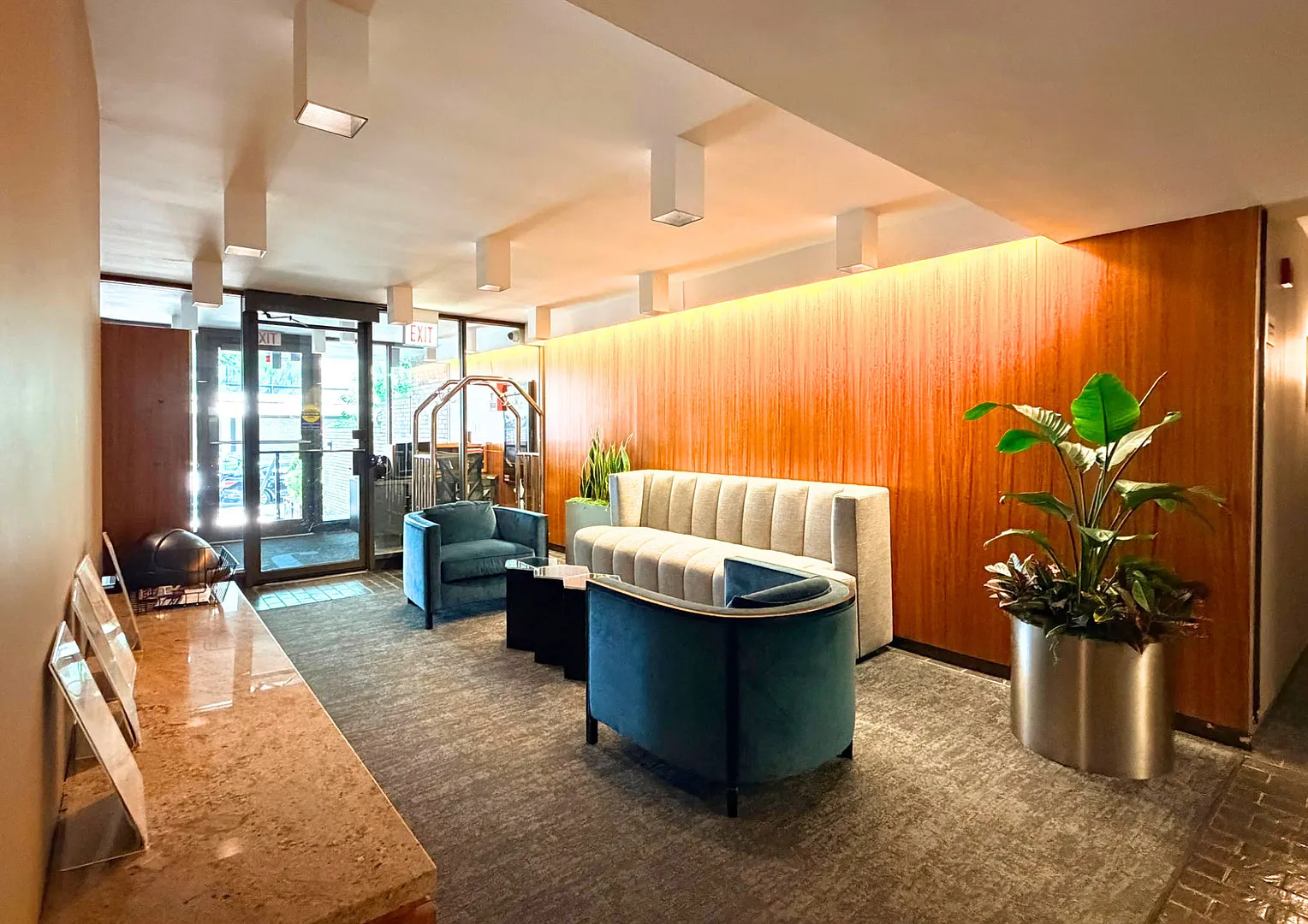 2 bed, $5,195 — Photo 2