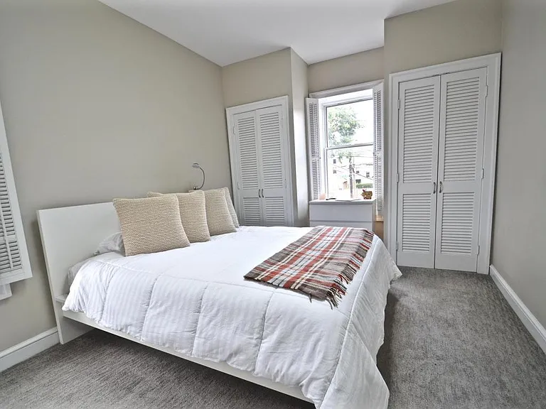 258 Jackson St — Photo 34
