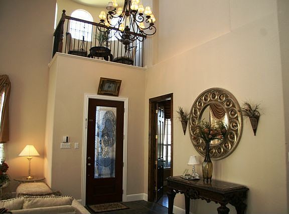 2nd image of 1437 Branch Hollow Dr E