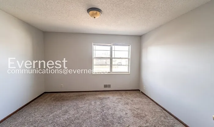 2356 S Crysler Ave — Photo 15
