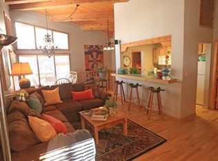 21 O.e. Pattison Loop, Taos Ski Valley, NM 87525