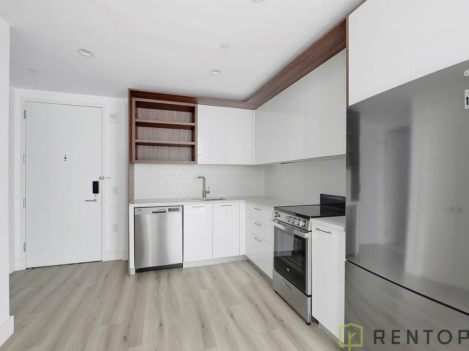 224 East 135th Street — Photo 2