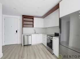 224 E 135th St