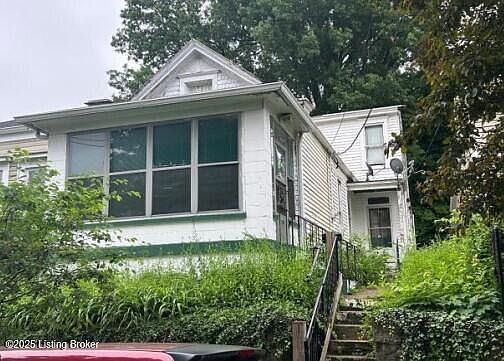 2nd image of 237 Pope St
