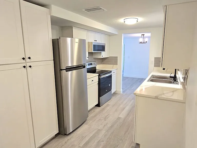 5347 Mosaic Dr — Photo 11