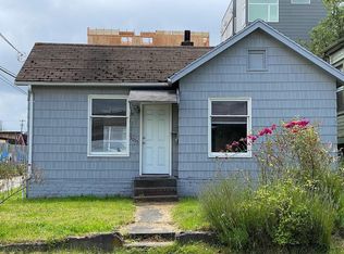 3015 SW Orleans St, Seattle, WA 98126