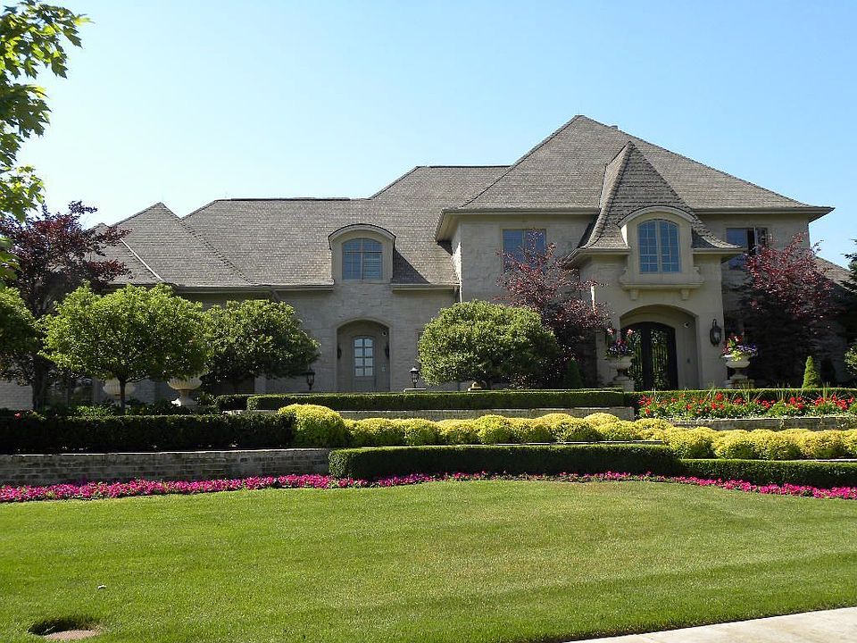 1st image of 47725 Bellagio Dr
