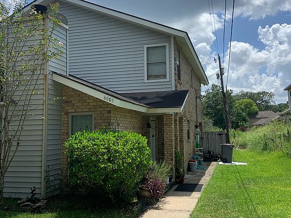 NEW PICTURES COMING SOON!
Sideview of the condo