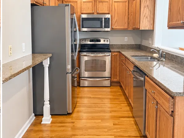 793 Federal Rd Unit 7, Brookfield, CT 06804