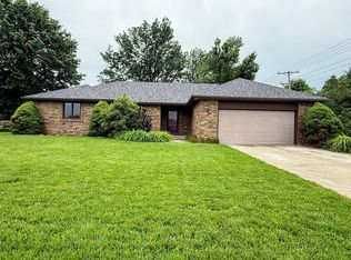 912 Domino Ct, Nixa, MO 65714
