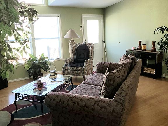 2nd image of 270 Harmony Dr