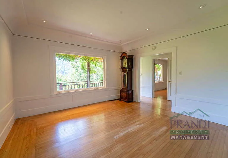 2 Ahrens Ln — Photo 11