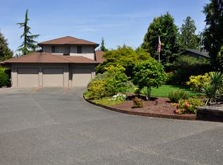 4747 Lakeridge Dr E, Lake Tapps, WA 98391