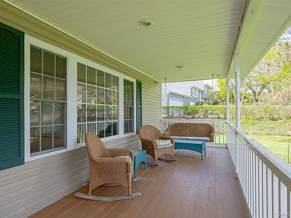 3rd image of 36 Forest Valley Road