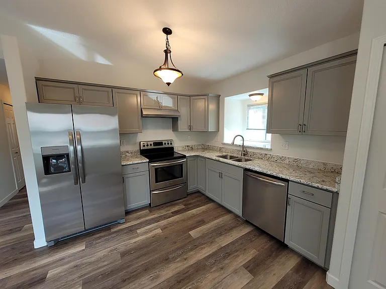 7260 Julynn Rd — Photo 6