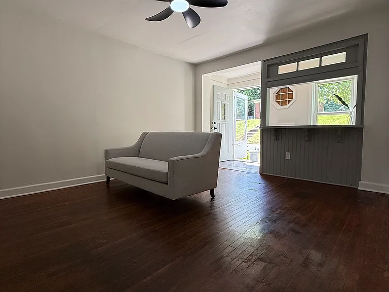 652 Miller St #2 — Photo 17