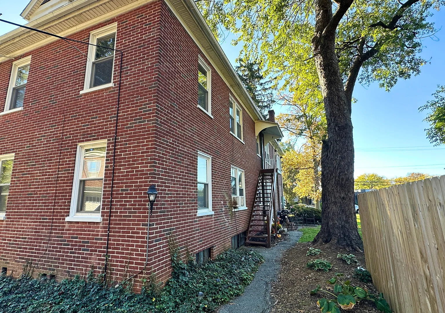 2 bed, $1,495 — Photo 2