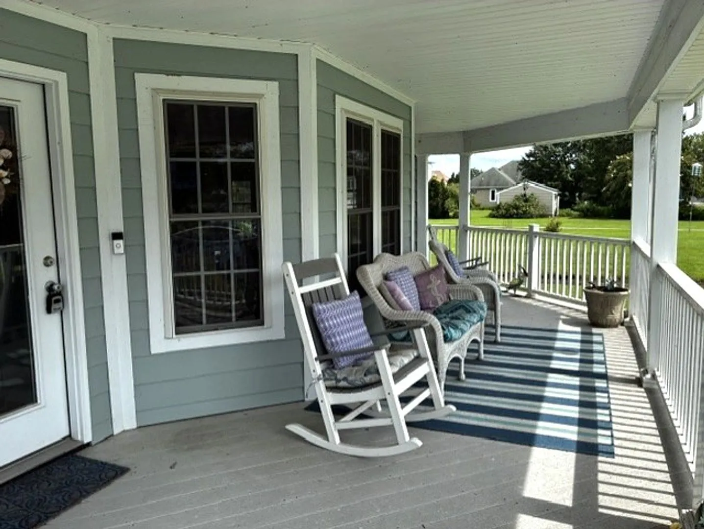 Sun- Filled, 4 Bed, 3.5 Bath in Waterfront Community of Riversedge in Moyock. — Photo 3