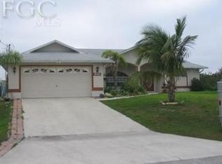 912 Acroft Ave, Lehigh Acres, FL 33971