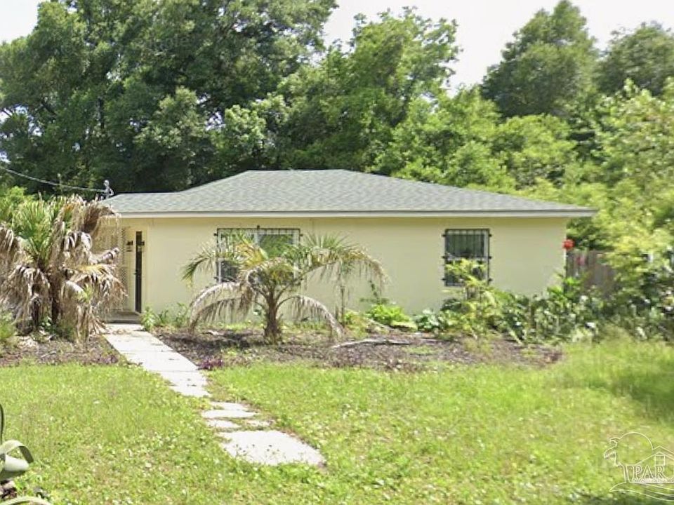 1st image of 121 Carolyn Way