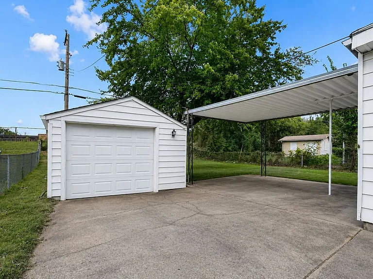 161 Cameron Rd — Photo 16