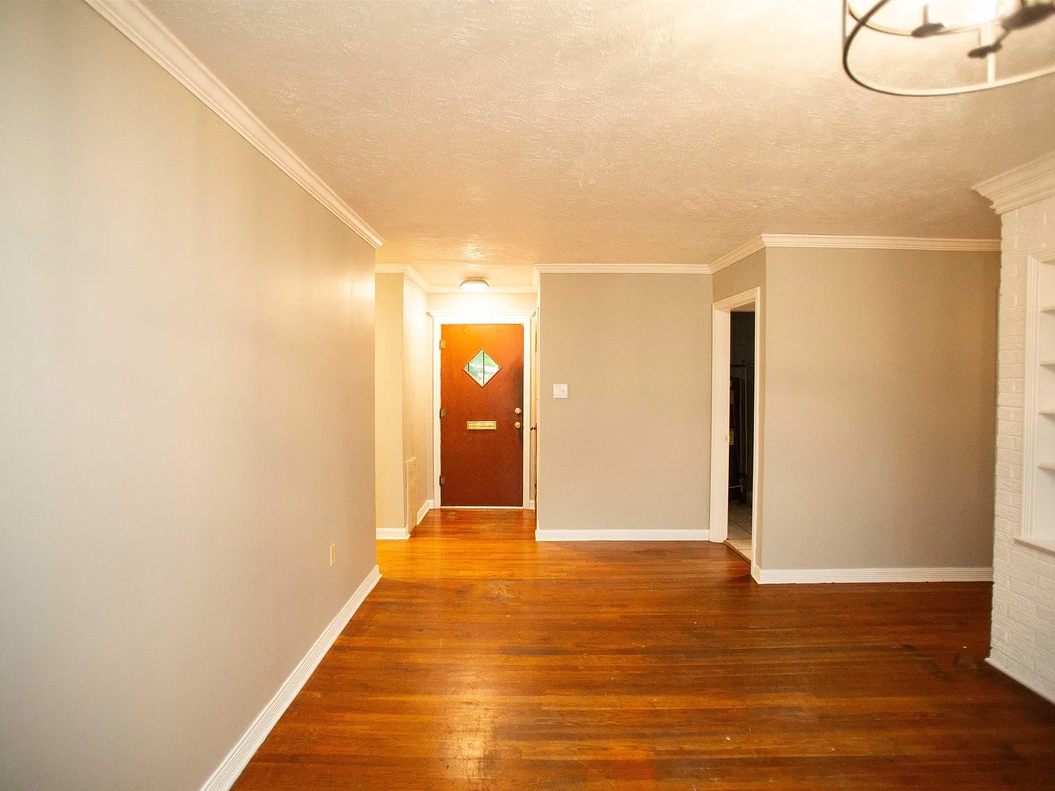 2 bed, 1.0 bath, 1133 sqft, $1,050 — Photo 4