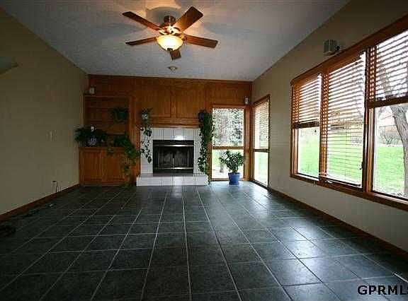 5th image of 15909 Leavenworth Cir